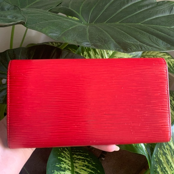 Louis Vuitton red Epi leather wallet - Picture 5 of 16